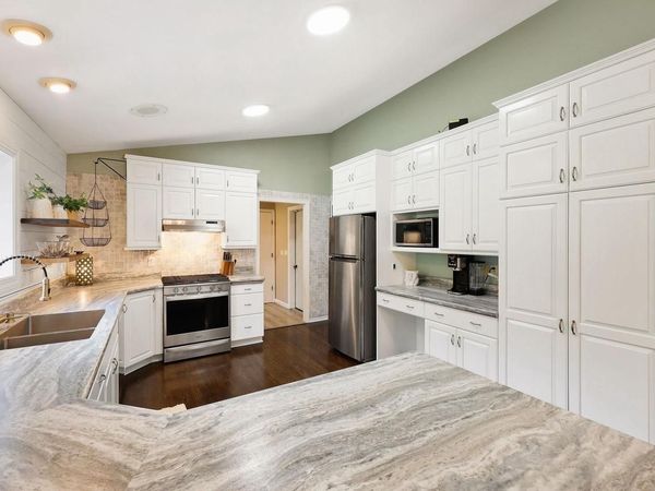 64 Oakland Road, Cambridge, WI 53523