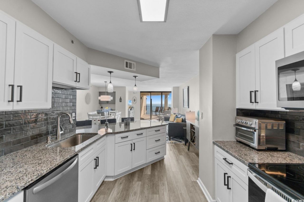 1425 S Ocean Blvd. Photo 4