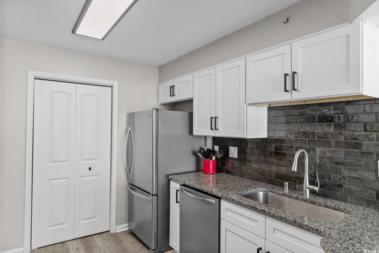 1425 S Ocean Blvd. Photo 6