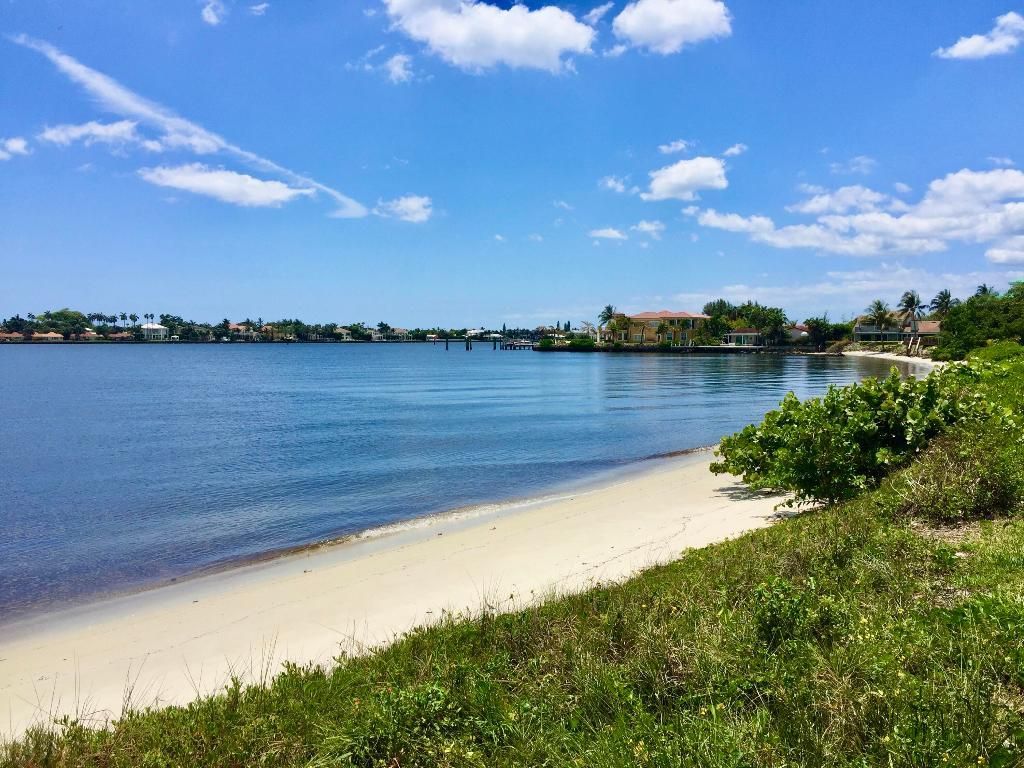 110 Half Moon Circle, Unit C1, Hypoluxo, FL 33462 Photo