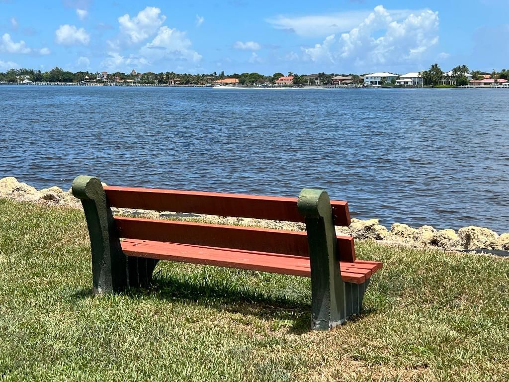 110 Half Moon Circle, Unit C1, Hypoluxo, FL 33462 Photo