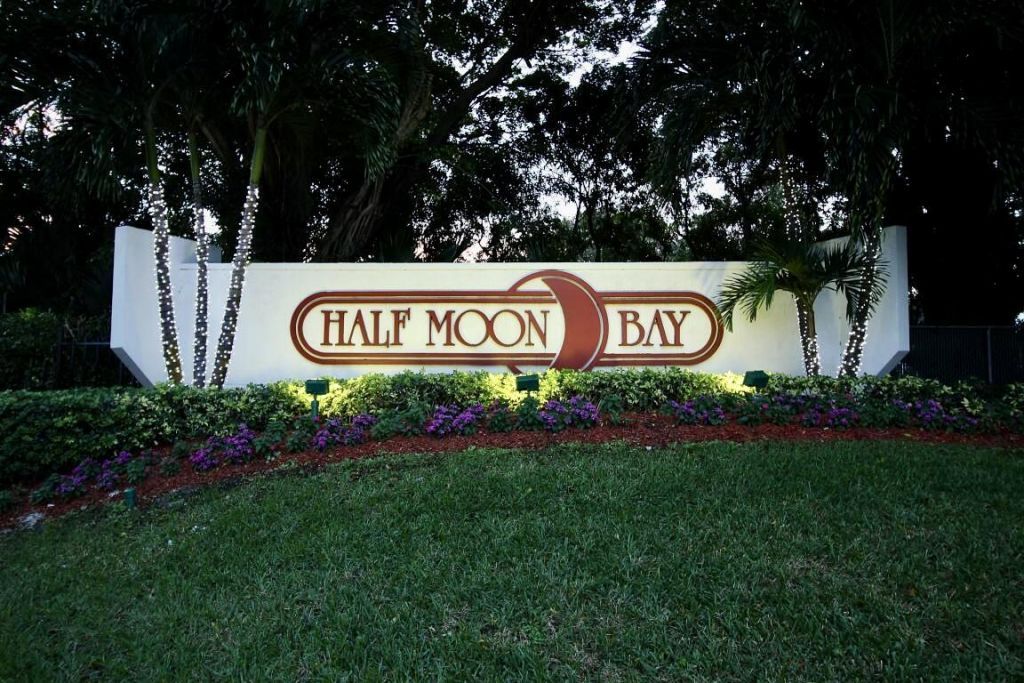110 Half Moon Circle, Unit C1, Hypoluxo, FL 33462 Photo