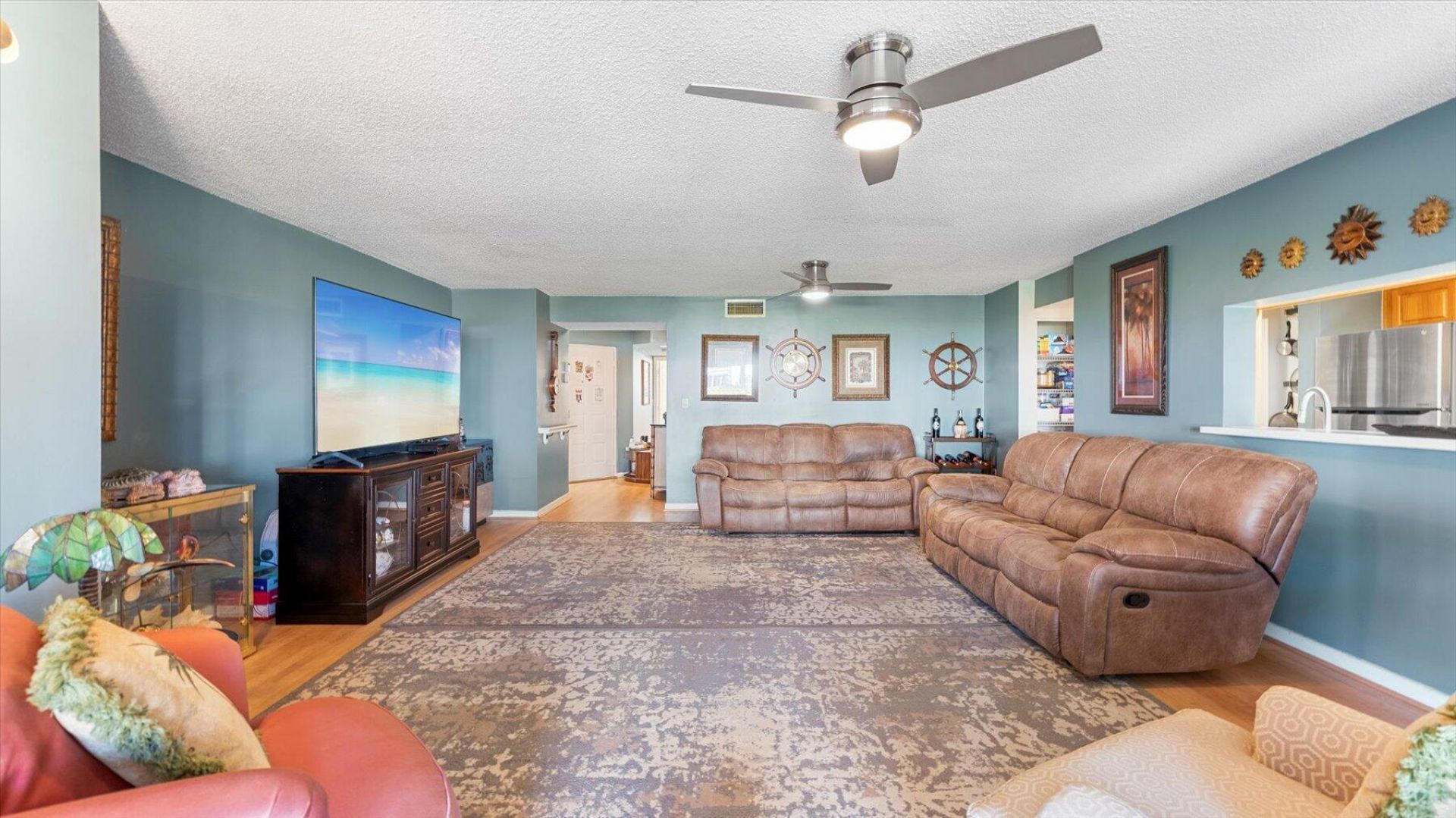 110 Half Moon Circle, Unit C1, Hypoluxo, FL 33462 Photo