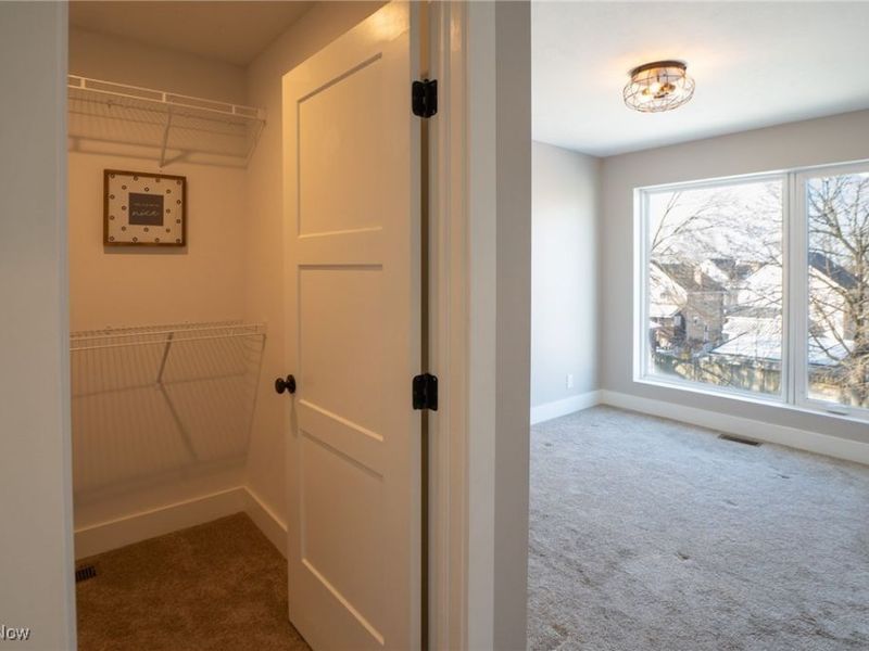 4414 Bucyrus Avenue, Cleveland, OH 44109 Photo 25