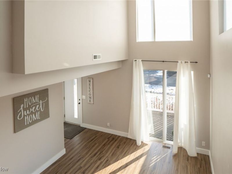 4414 Bucyrus Avenue, Cleveland, OH 44109 Photo 4