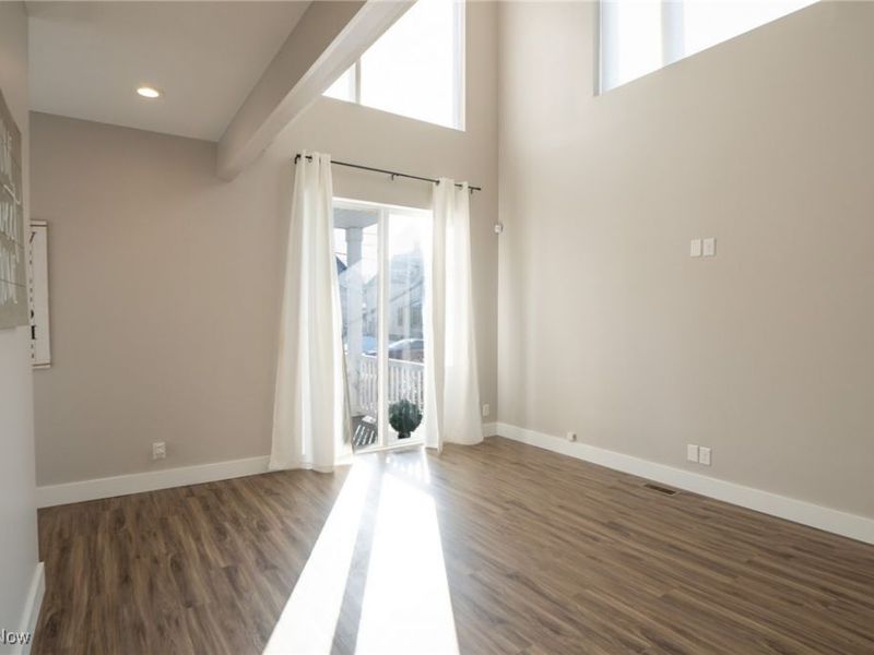 4414 Bucyrus Avenue, Cleveland, OH 44109 Photo 9