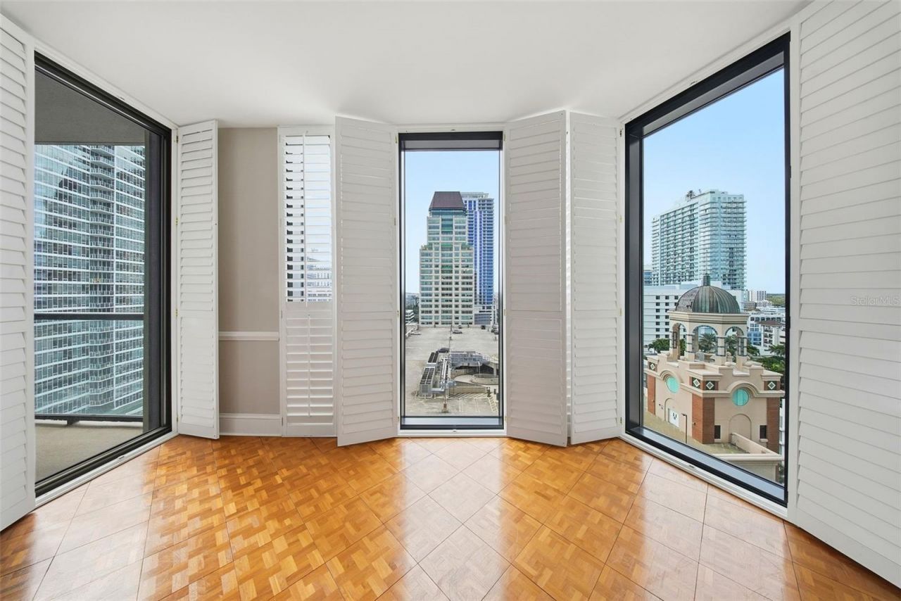 1 Beach Drive Se, Unit 1610, Saint Petersburg, FL 33701 Photo