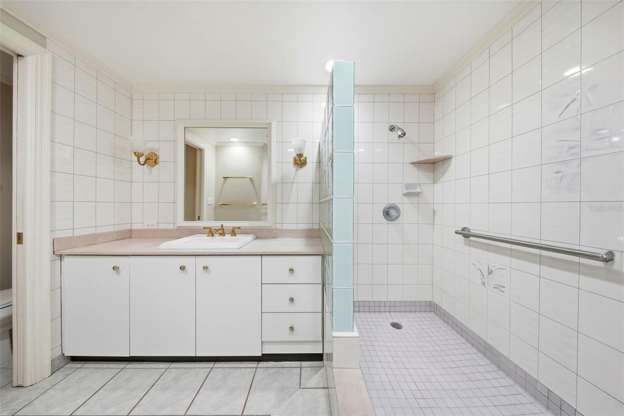 1 Beach Drive Se, Unit 1610, Saint Petersburg, FL 33701 Photo