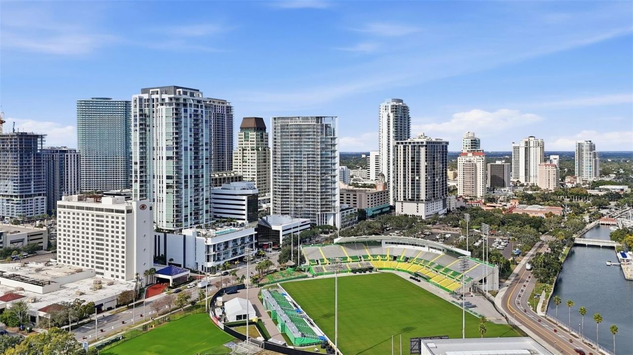 1 Beach Drive Se, Unit 1610, Saint Petersburg, FL 33701 Photo