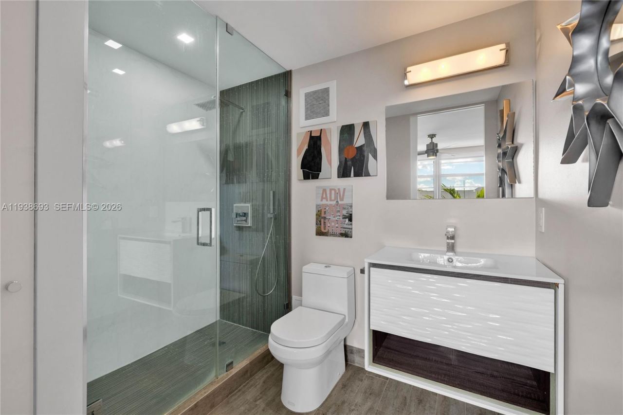 680 NE 64th St, Unit APH2, Miami, FL 33138 Photo