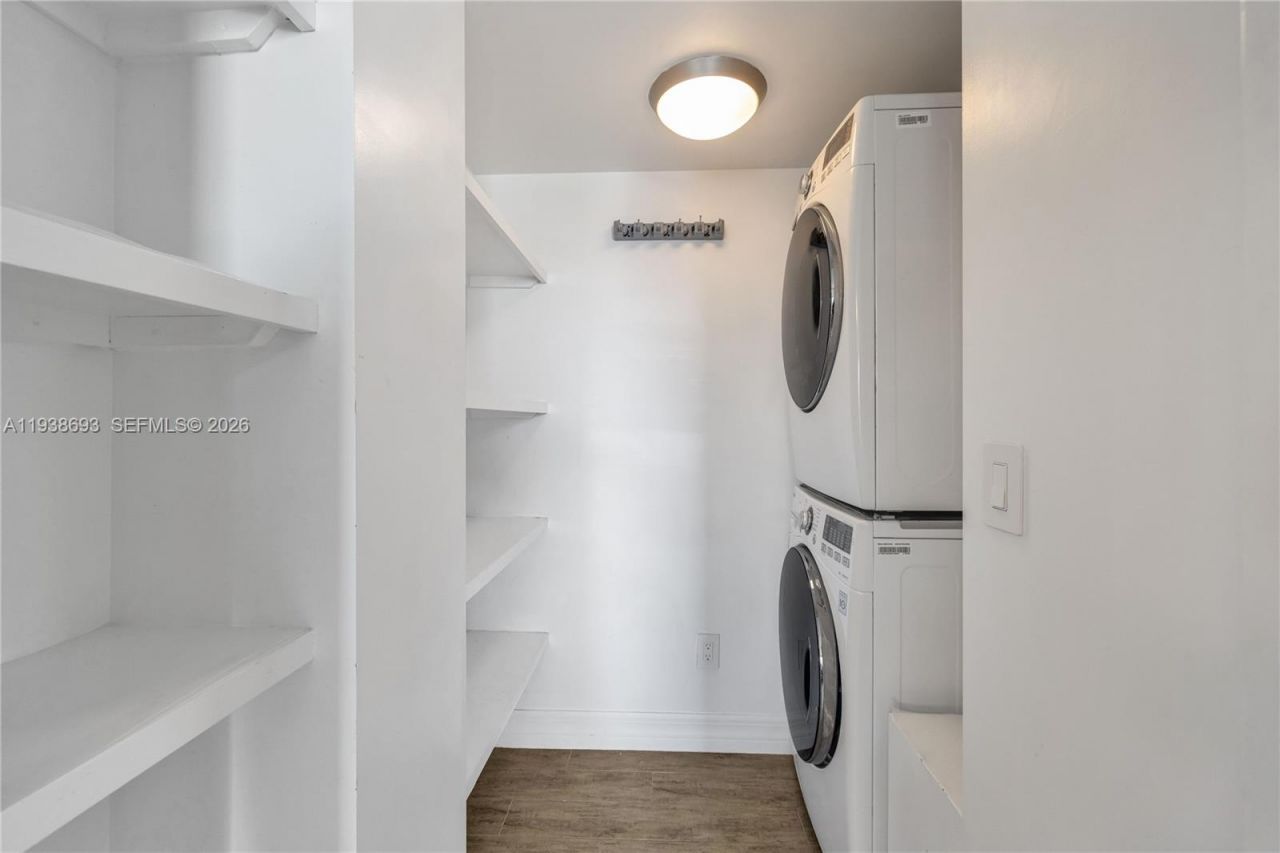 680 NE 64th St, Unit APH2, Miami, FL 33138 Photo