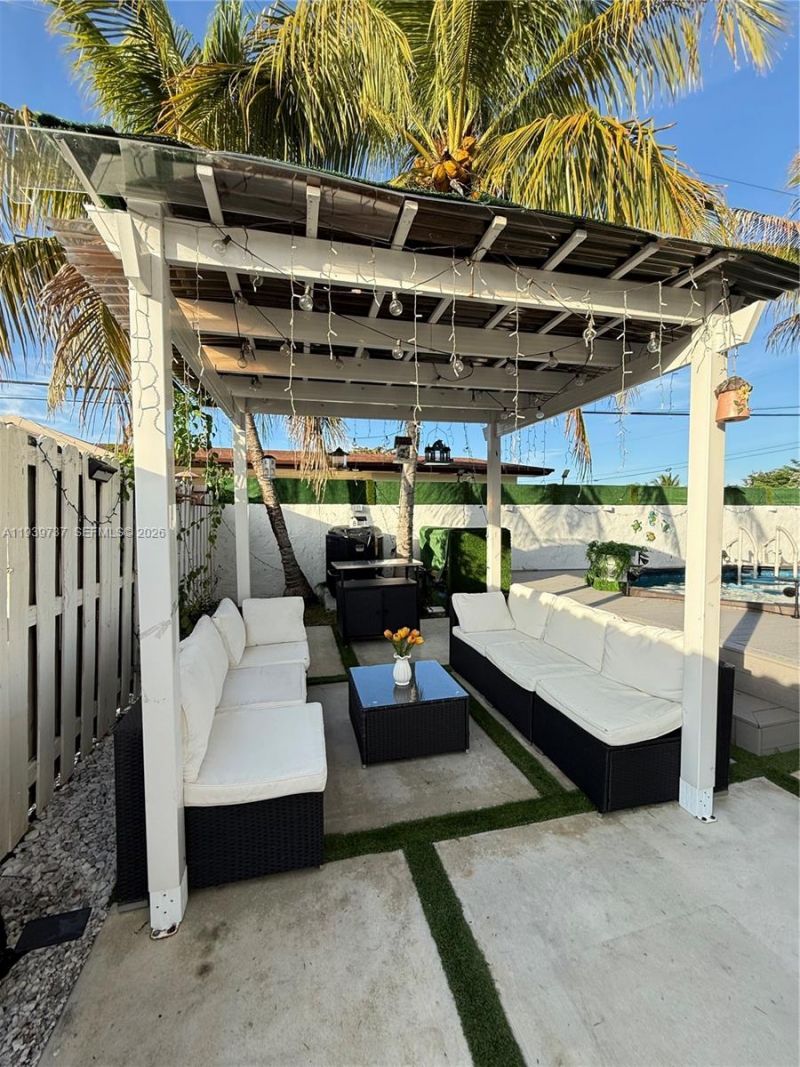 16950 SW 93rd Ave, Palmetto Bay, FL 33157 Photo