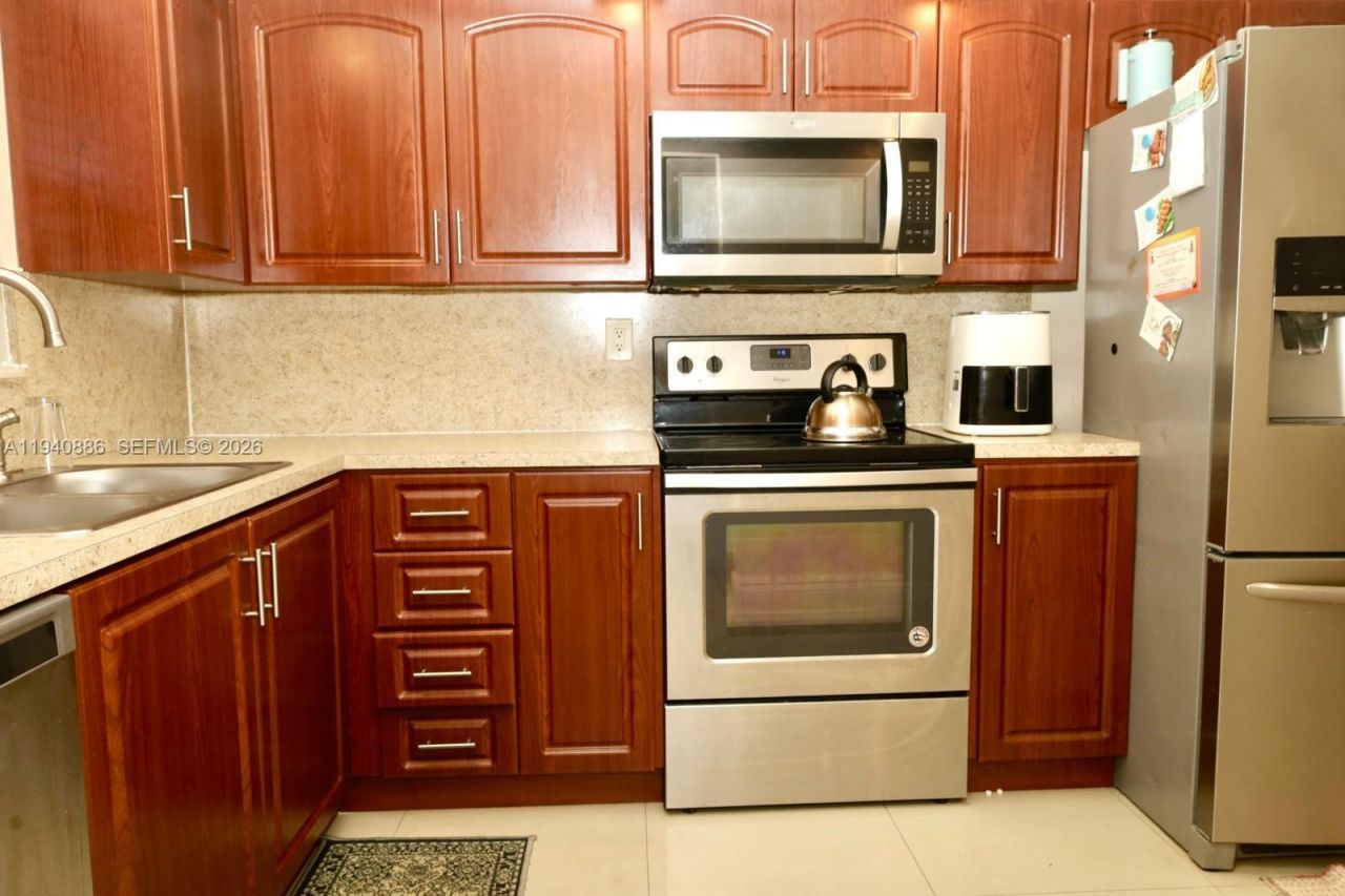 5860 NW 44th St, Unit 102, Lauderhill, FL 33319 Photo