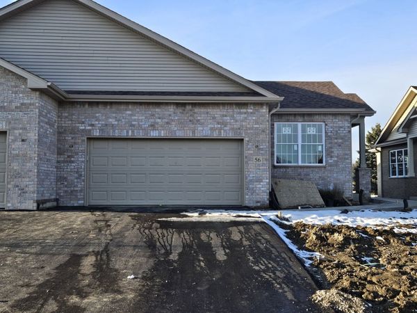 56 Olympus Drive, Tinley Park, IL 60477