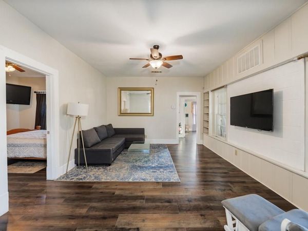 517 W Lamar Street, Alvord, TX 76225