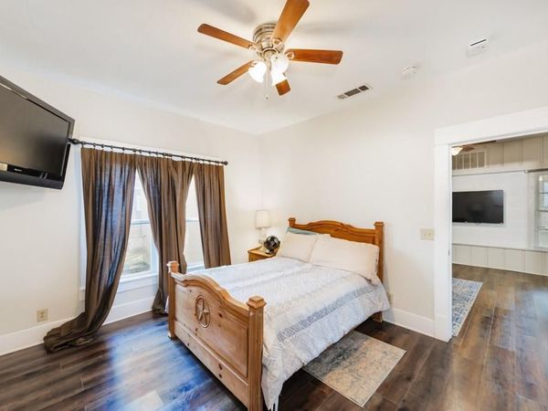 517 W Lamar Street, Alvord, TX 76225