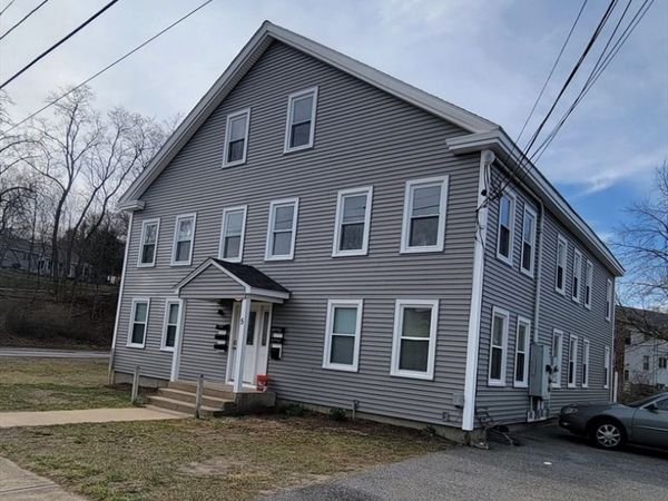 5 Austin St, Unit 2L, Blackstone, MA 01504