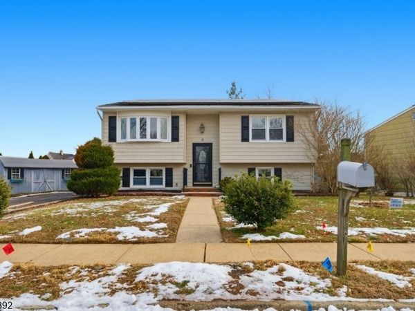 6 Wilton Ave, Middlesex, NJ 08846