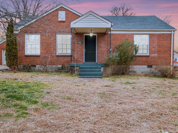 2107 Avalon Dr, Nashville, TN 37216