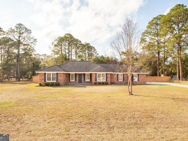 1249 Cherrywood Road, Waycross, GA 31503