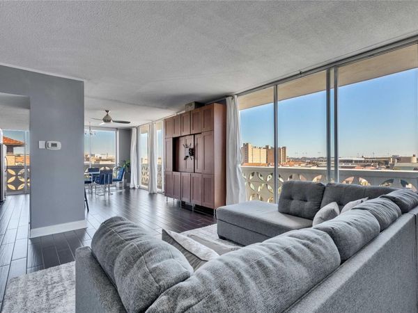 1801 Lavaca ST, Unit 5D, Austin, TX 78701