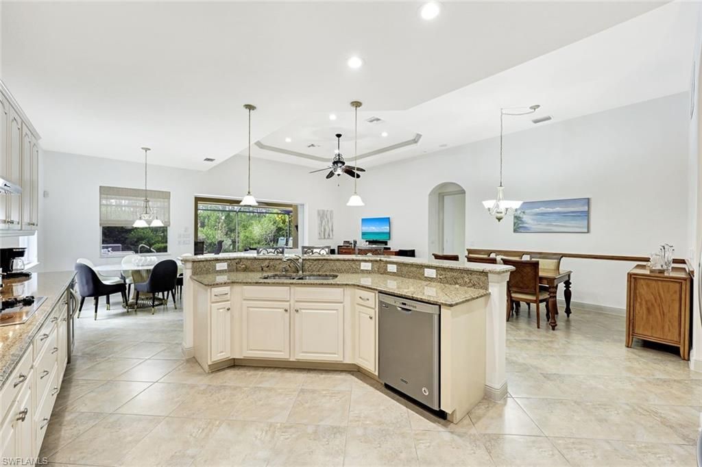 7655 Martino Cir, Naples, FL 34112 Photo