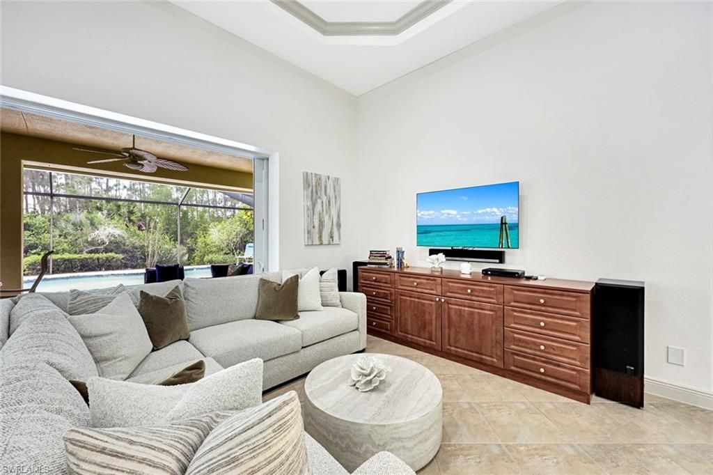 7655 Martino Cir, Naples, FL 34112 Photo