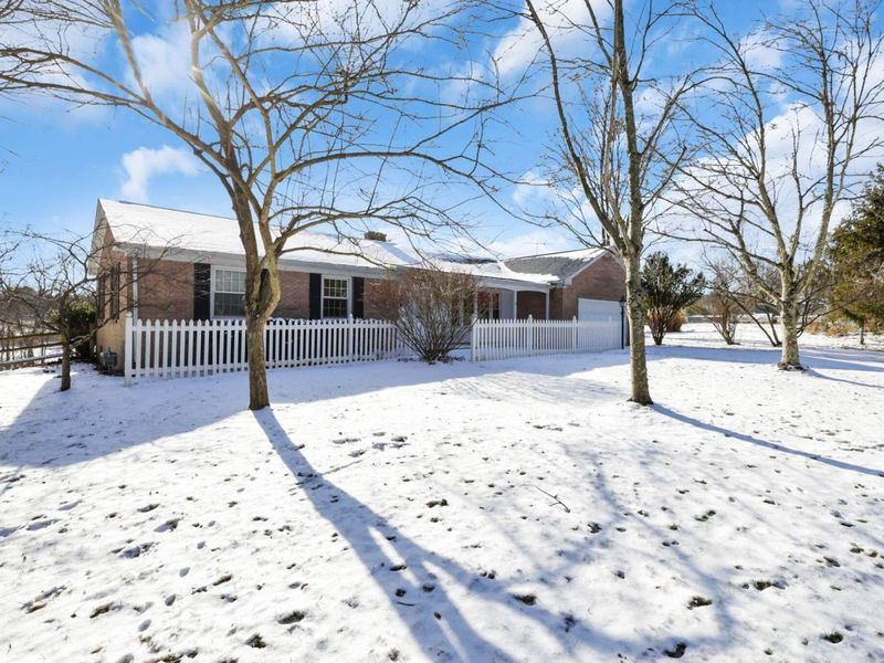 245 Rainbow Drive NE, Lancaster, OH 43130 Photo 4