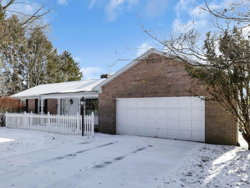 245 Rainbow Drive NE, Lancaster, OH 43130 Photo 5