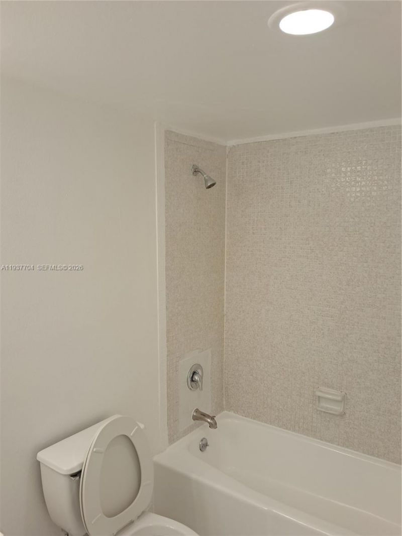19380 Collins Ave, Unit 806, Sunny Isles Beach, FL 33160 Photo