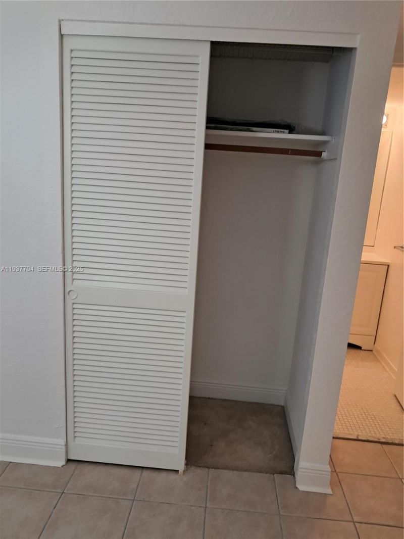 19380 Collins Ave, Unit 806, Sunny Isles Beach, FL 33160 Photo