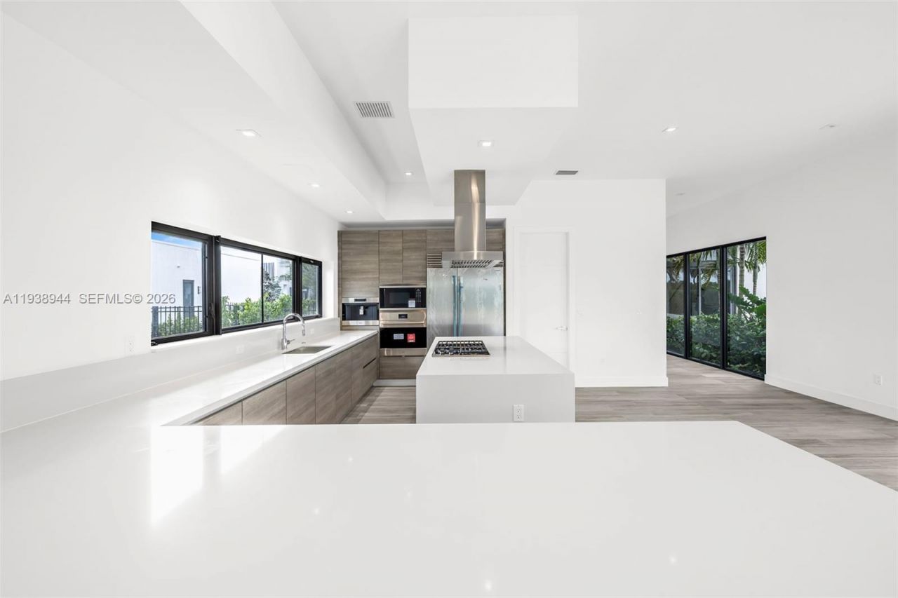 16699 N Botaniko Dr N, Weston, FL 33326 Photo