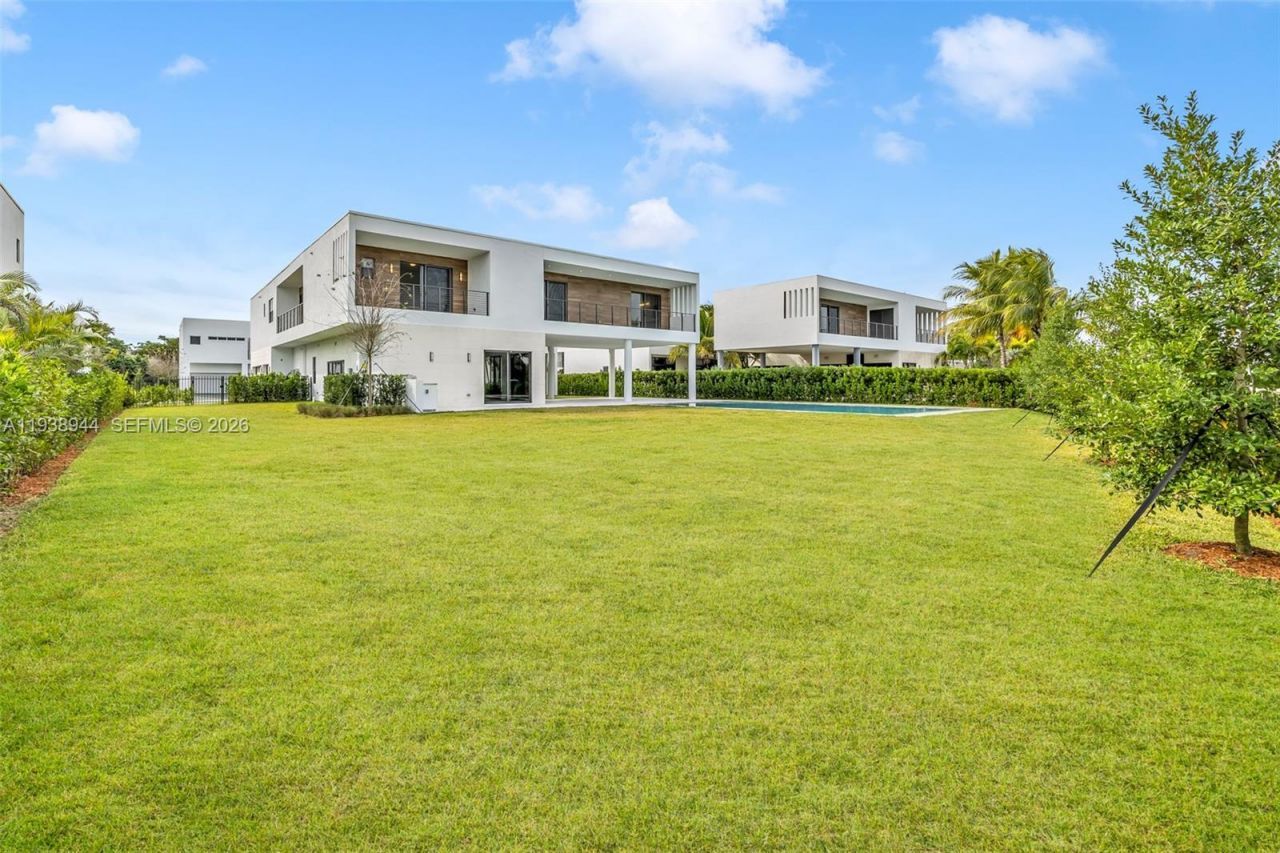 16699 N Botaniko Dr N, Weston, FL 33326 Photo