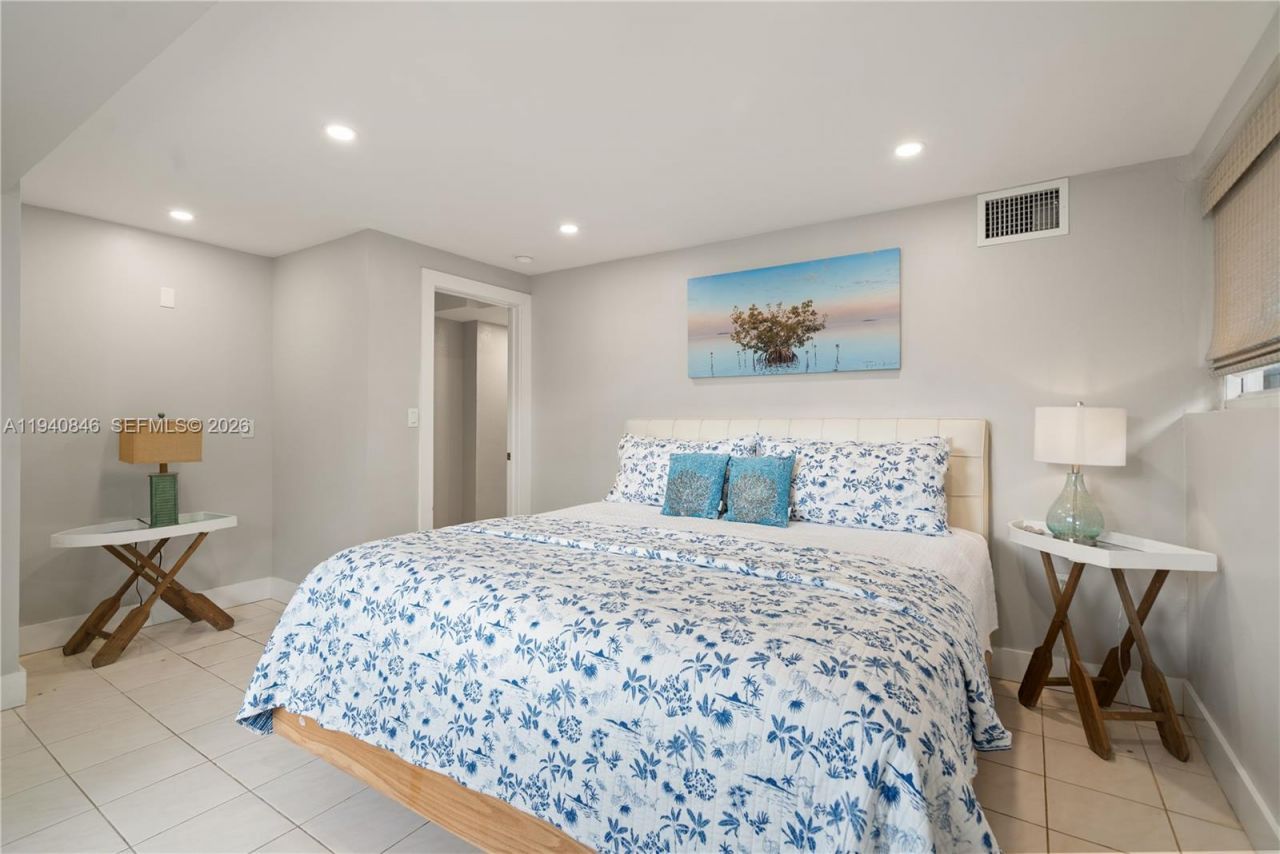 127 Seaside Ave, Key Largo, FL 33037 Photo