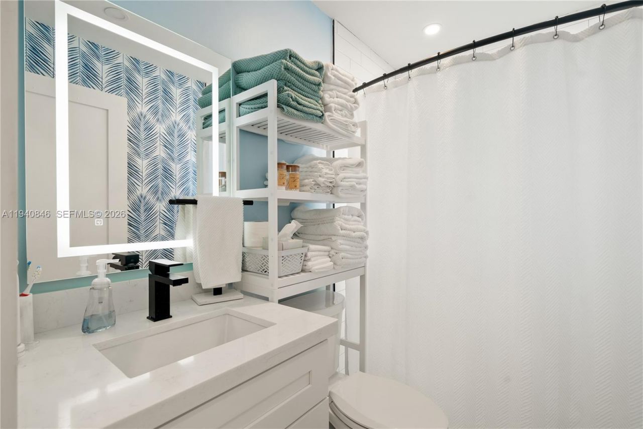 127 Seaside Ave, Key Largo, FL 33037 Photo