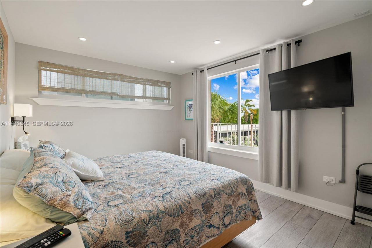 127 Seaside Ave, Key Largo, FL 33037 Photo