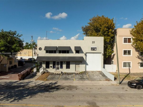 25 E 4th St, Hialeah, FL 33010