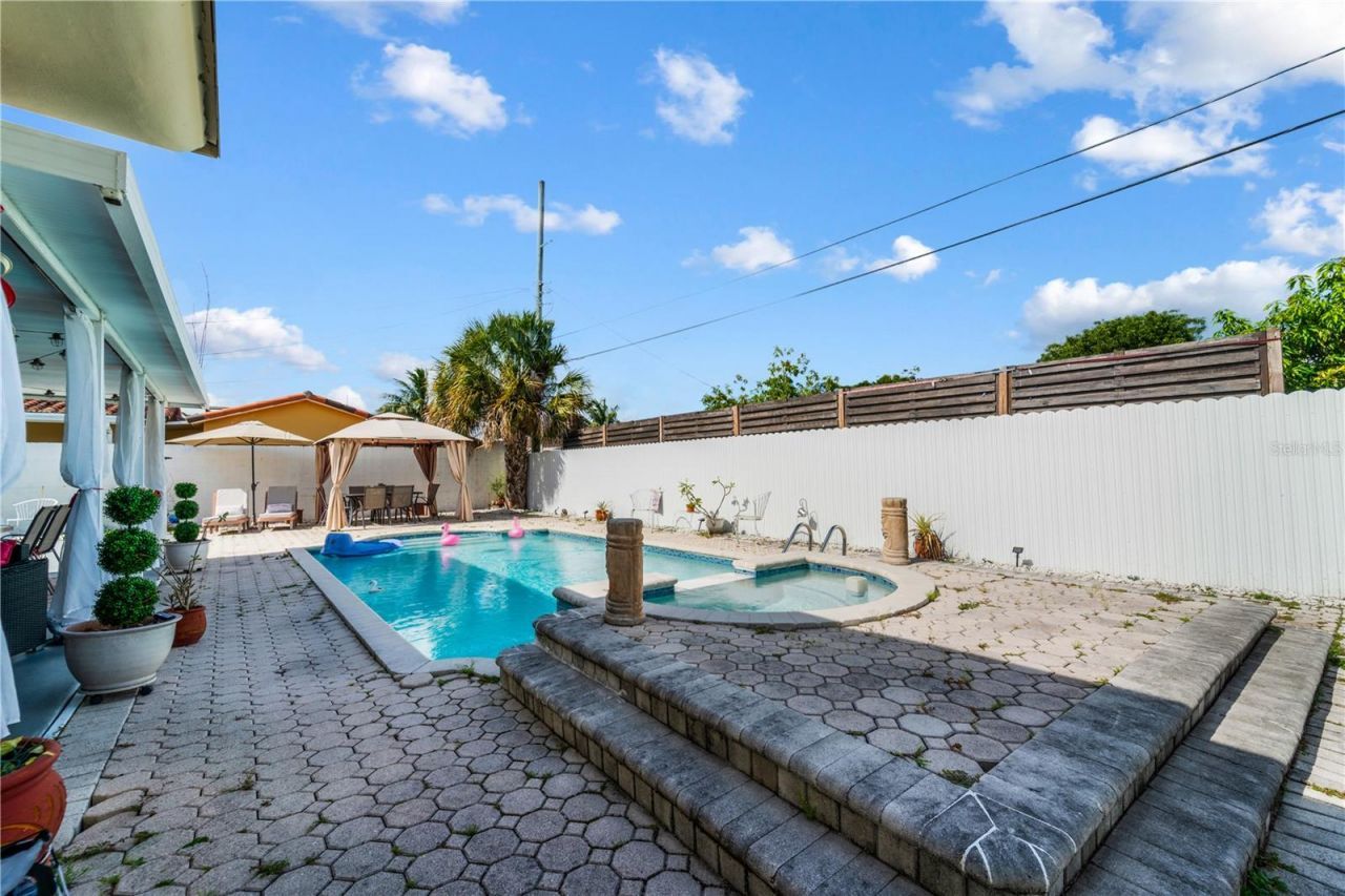 8065 W 14th Court, Hialeah, FL 33014 Photo