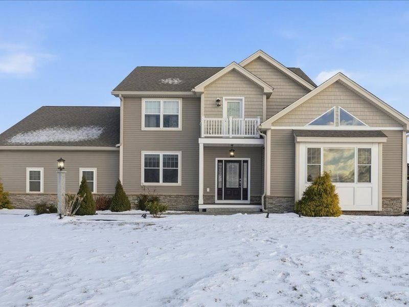 02 Aspen Drive, Unit 146-17, Pelham, NH 03076 Main Photo