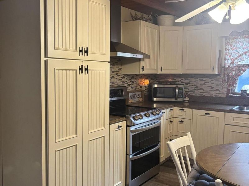 110 W Auglaize Street, Buckland, OH 45819 Photo 9