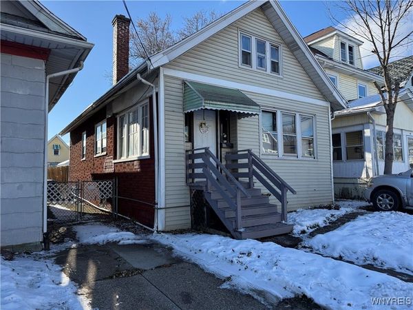 88 Newfield Street, Buffalo, NY 14207