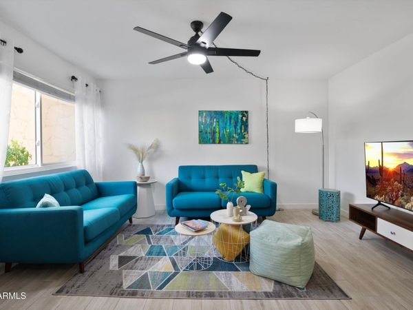 8055 E THOMAS Road, Unit D105, Scottsdale, AZ 85251