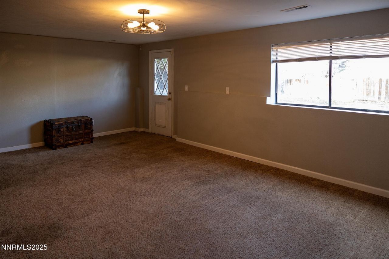 2555 Camelot Way, Reno, NV 89509 Photo