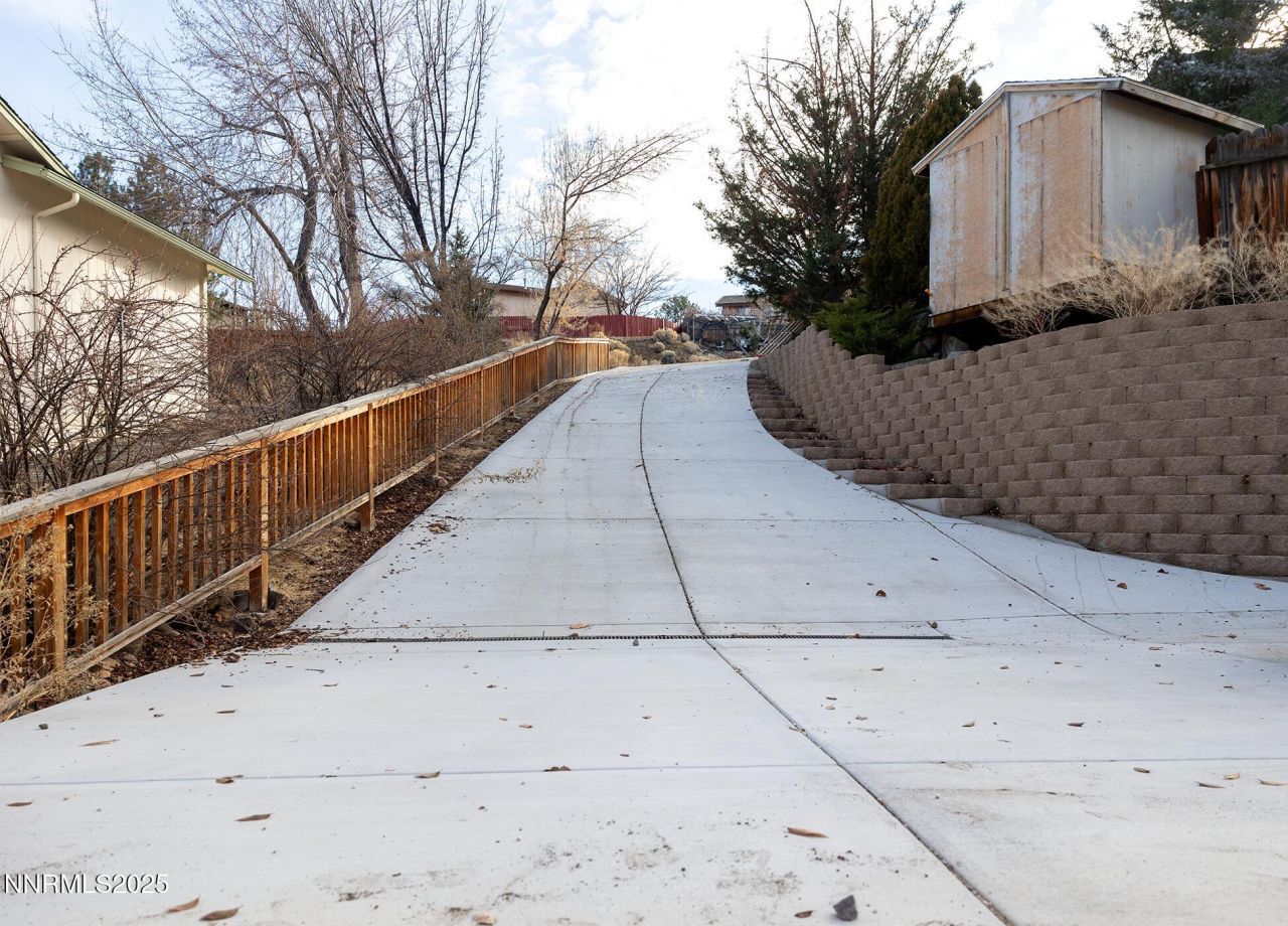 2555 Camelot Way, Reno, NV 89509 Photo