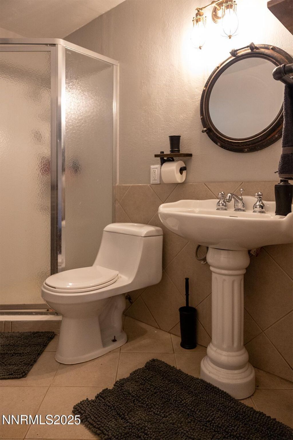 2555 Camelot Way, Reno, NV 89509 Photo