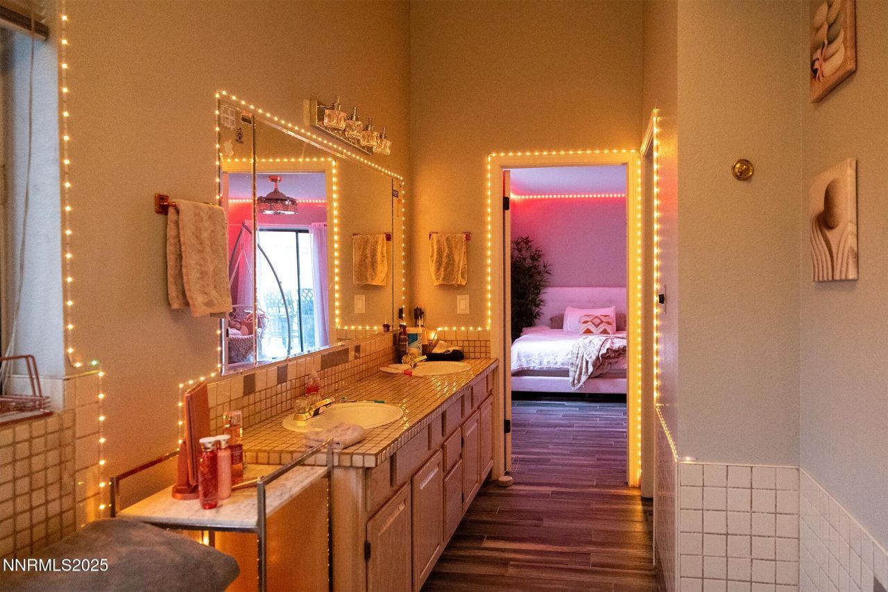 2555 Camelot Way, Reno, NV 89509 Photo