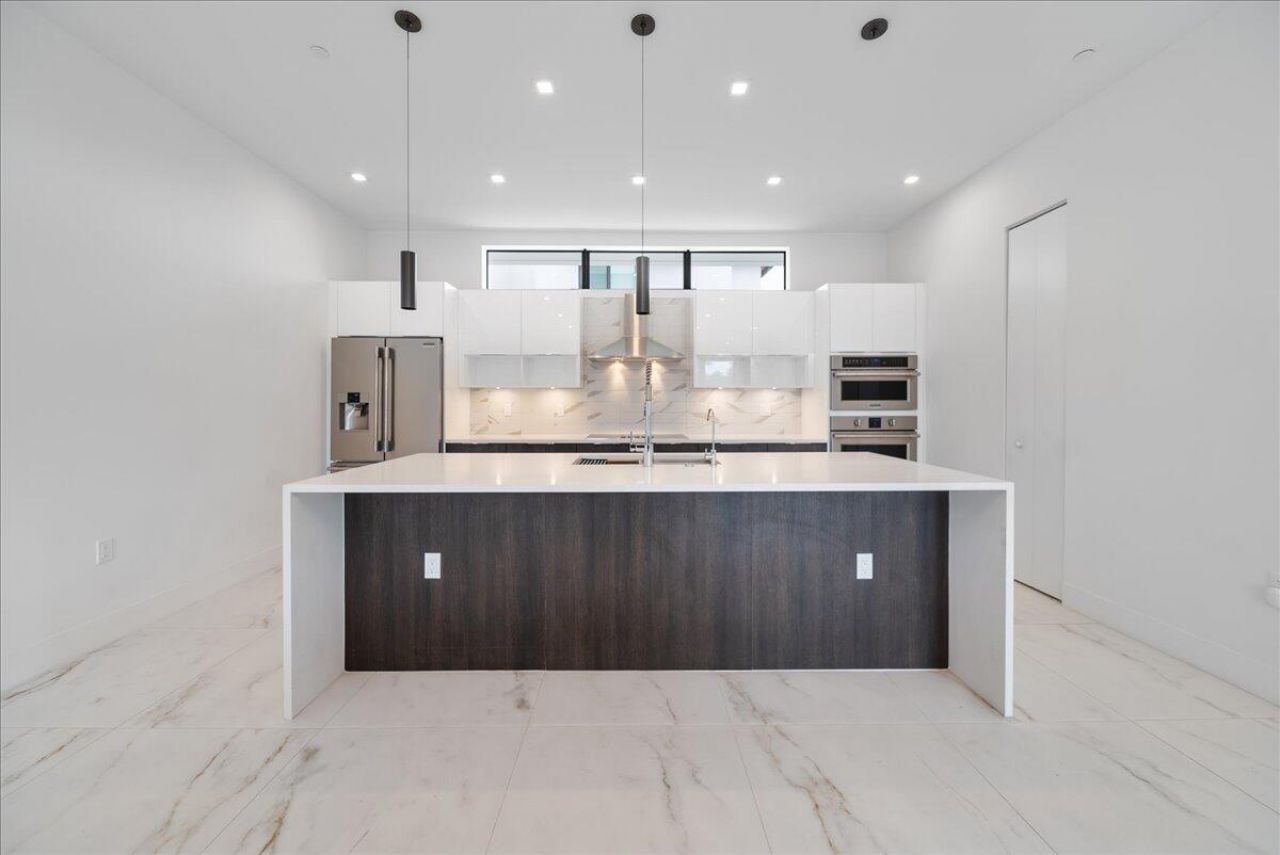 1052 N Victoria Park Road, Fort Lauderdale, FL 33304 Photo