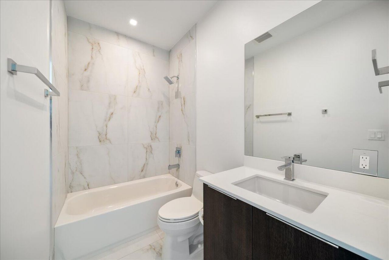 1052 N Victoria Park Road, Fort Lauderdale, FL 33304 Photo