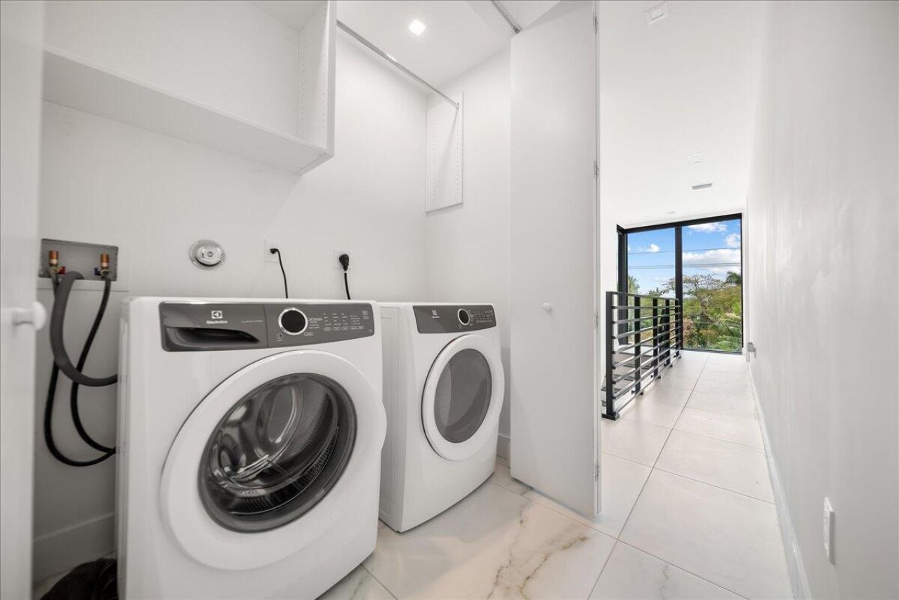 1052 N Victoria Park Road, Fort Lauderdale, FL 33304 Photo