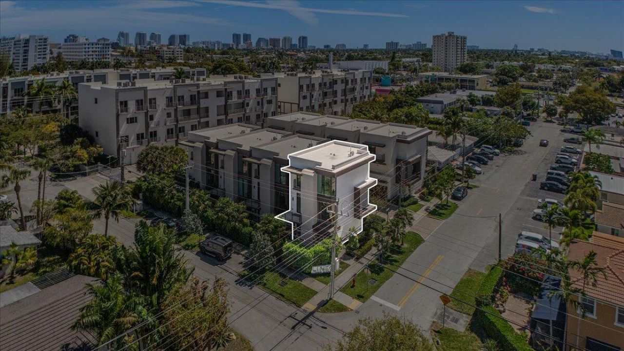 1052 N Victoria Park Road, Fort Lauderdale, FL 33304 Photo